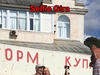 Selfie gira